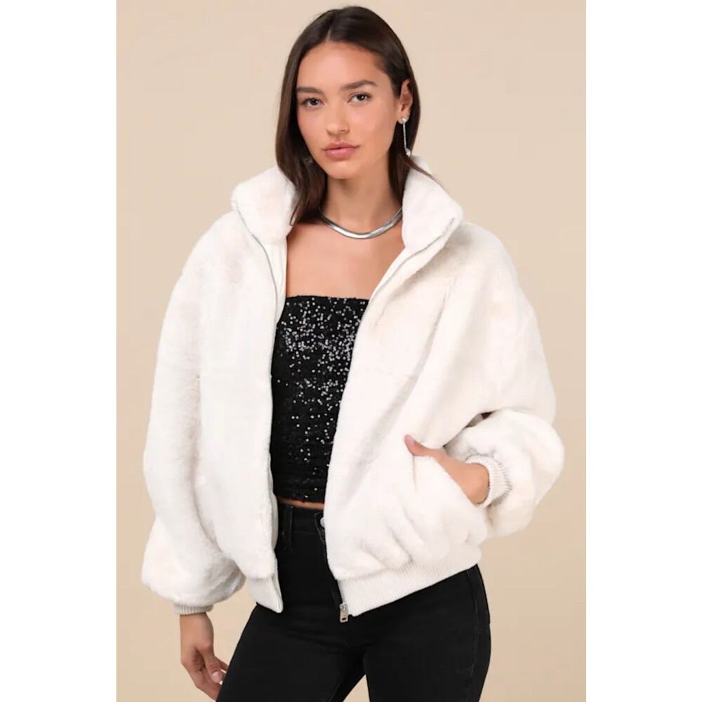 Glamorous Cream Faux Fur Oversized Bomber Jacket Women’s SMALL $239 MSRP